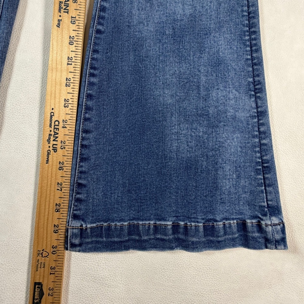 American Eagle Size 6 Super Low Rise Flare Jeans Medium Wash Next Level Stretch - Picture 6 of 11